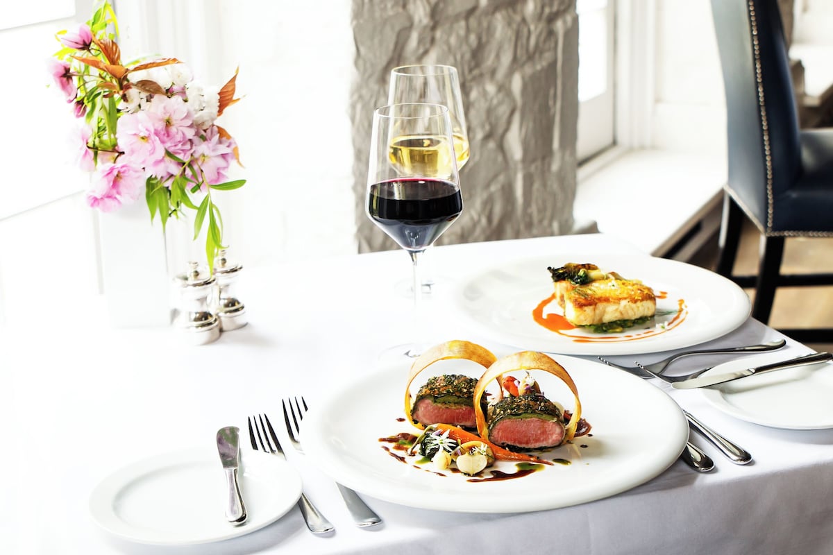 The Cliff at Lyons exterior